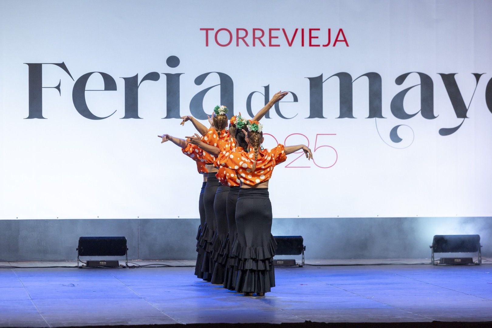 Por sevillanas en la Feria de Mayo de Torrevieja 2025