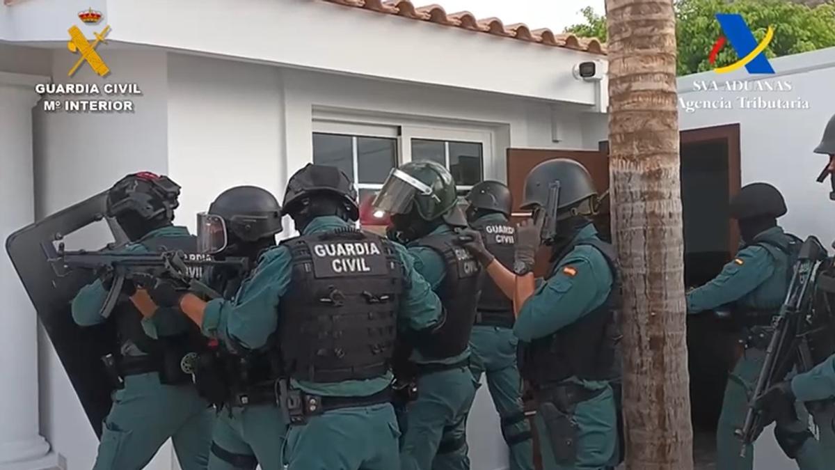 Desmantelan en Tenerife un entramado de blanqueo de dinero negro de origen ruso