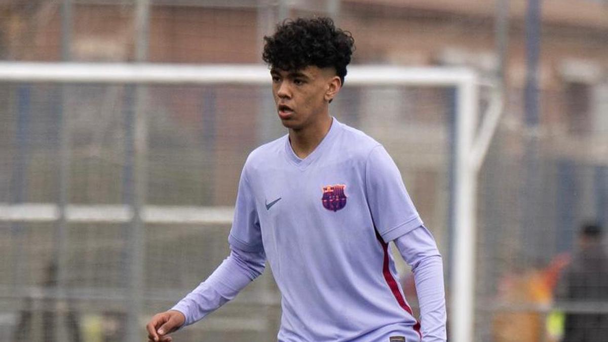 Adam Aznou, el lateral izquierdo del futuro del Barça