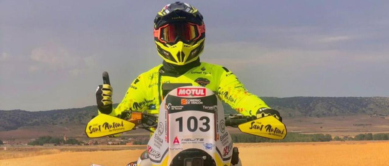 El piloto ibicenco Toni Vingut, con su quad en Aragón. | MFIE