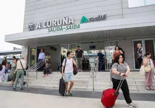 El tren supera por primera vez al avión en la ruta de Galicia a Madrid
