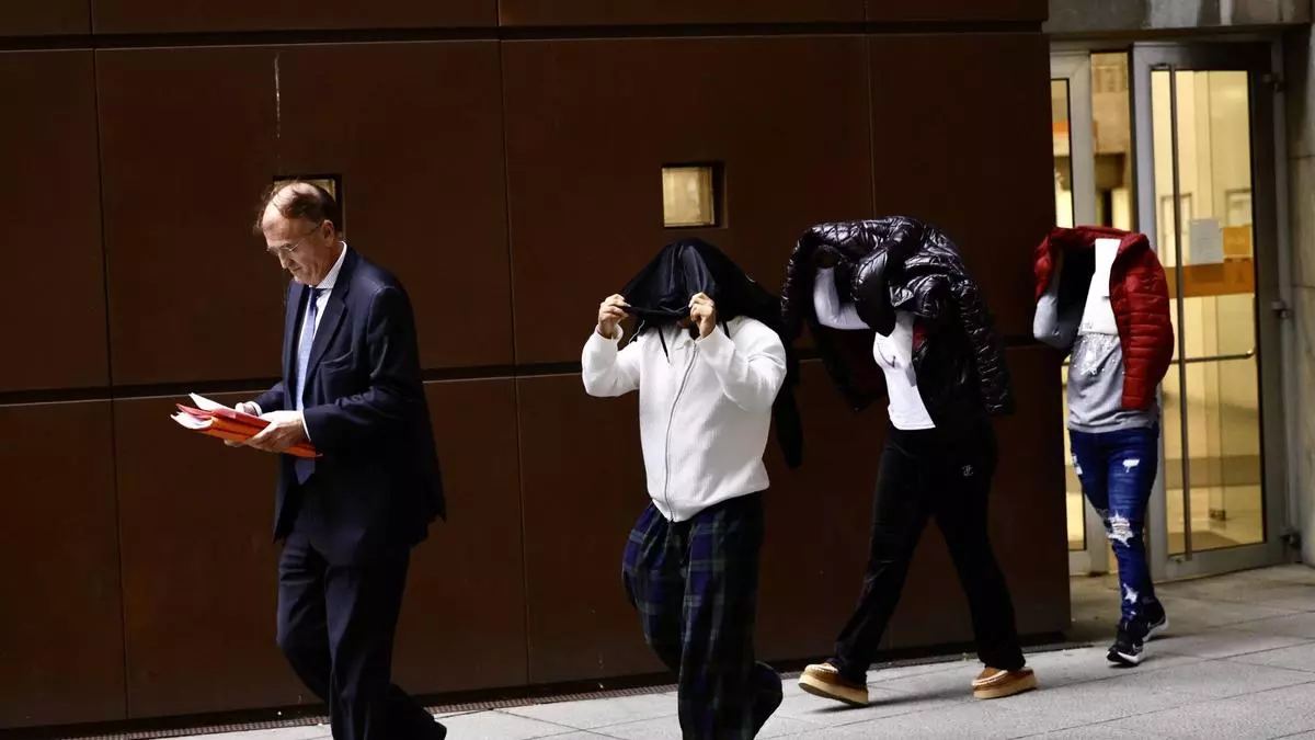 Tres de los narcos dominicanos asentados en Gijón que ofrecían sus "servicios" a bandas de toda España quedan en libertad con cargos (y un cuarto implicado se va a prisión)