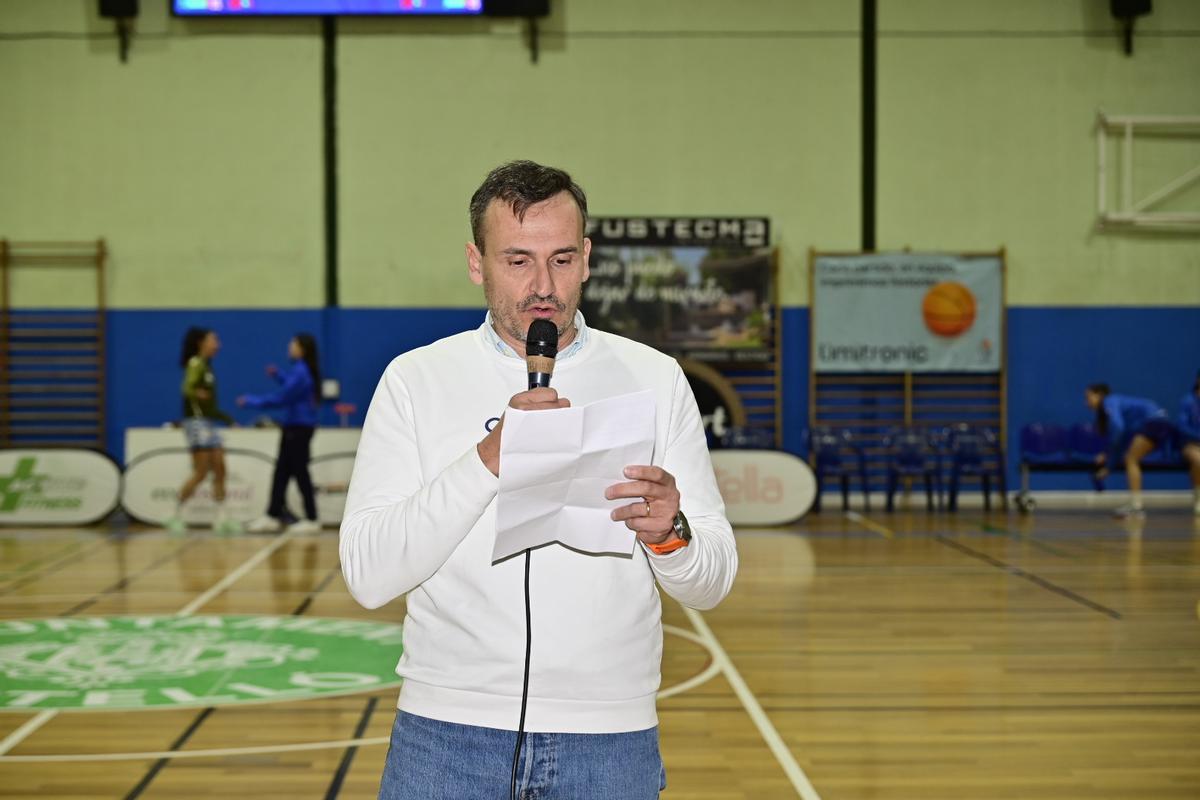 Galería | La presentación oficial del Fustecma Nou Bàsquet Femení Castelló en imágenes