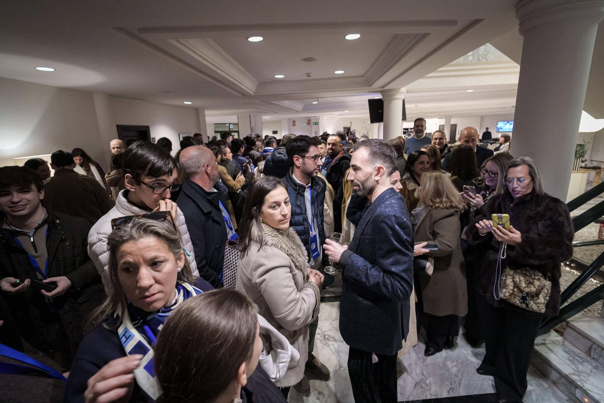 FOTOGALERÍA | María Guardiola gana las elecciones