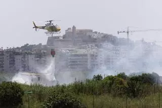 El operativo de emergencias localiza el origen del incendio de ses Feixes des Prat de ses Monges de Ibiza