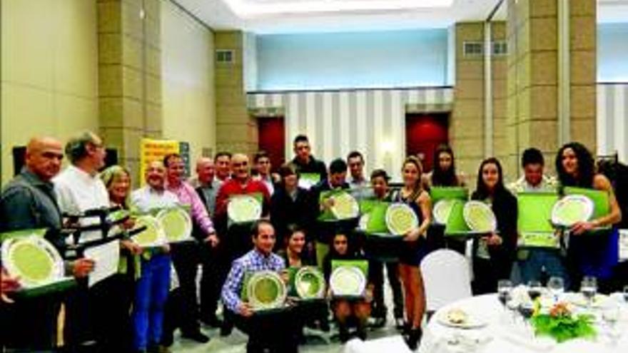 La Federación Extremeña de Kárate entrega sus premios anuales