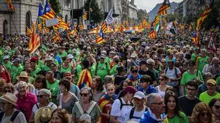 El independentismo avisa a Illa de que Catalunya 'no está pacificada' en la Diada menos concurrida