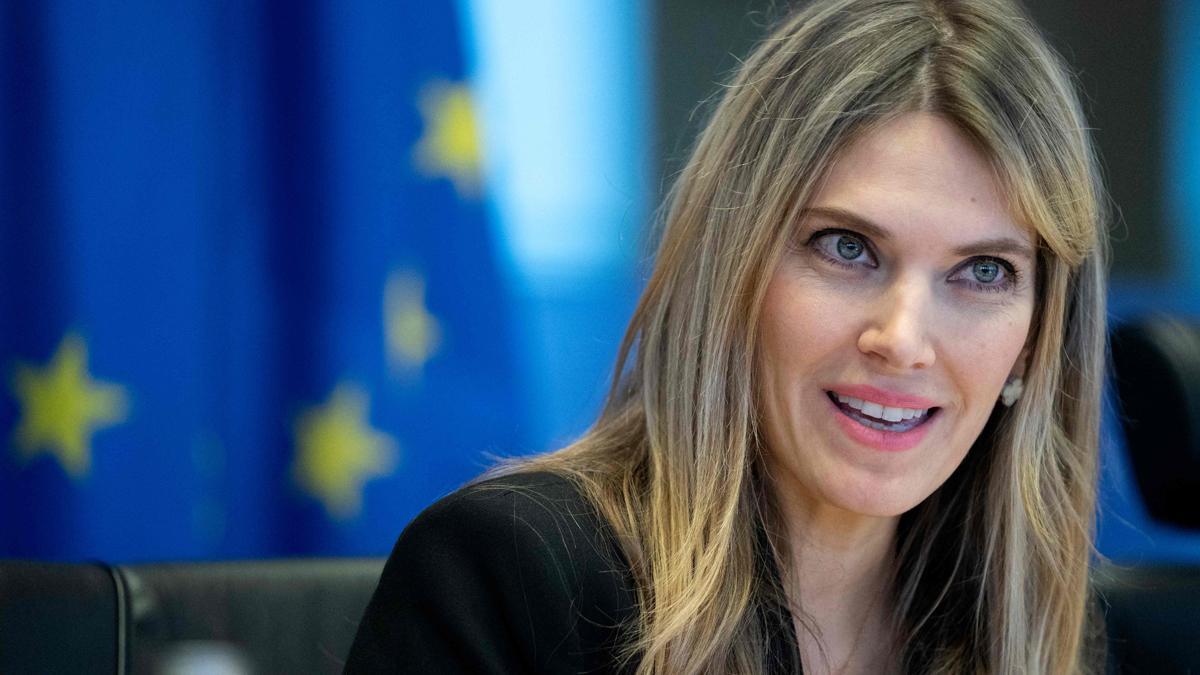 Eva Kaili, la vicepresidenta de la Eurocámara acusada de corrupción, en imágenes