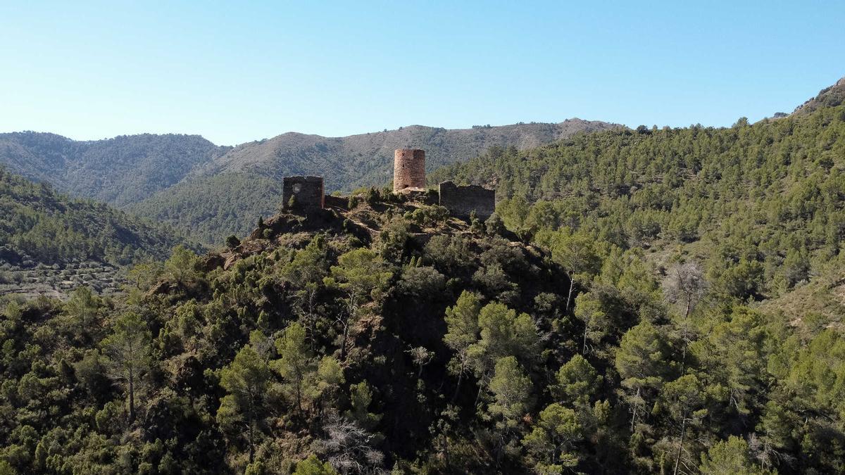 Castillo que podemos encontrar en los alrededores de Aín.