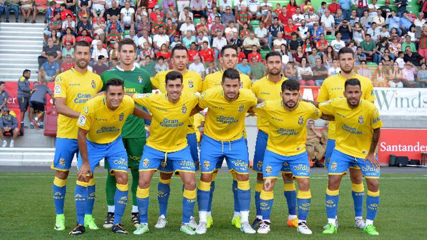 Formación inicial que presentó la UD Las Palmas frente al Marítimo de Funchal