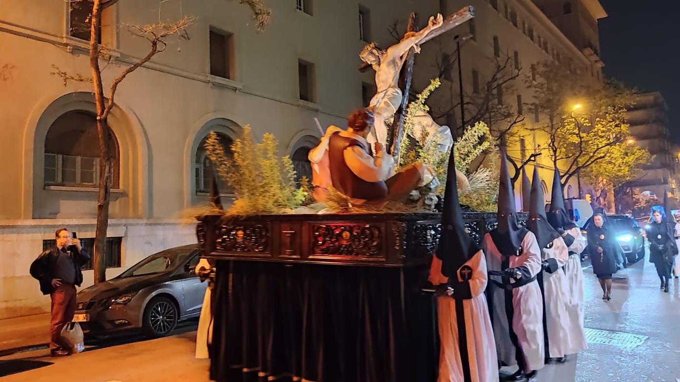 En imágenes │ Procesiones del Lunes Santo en Zaragoza