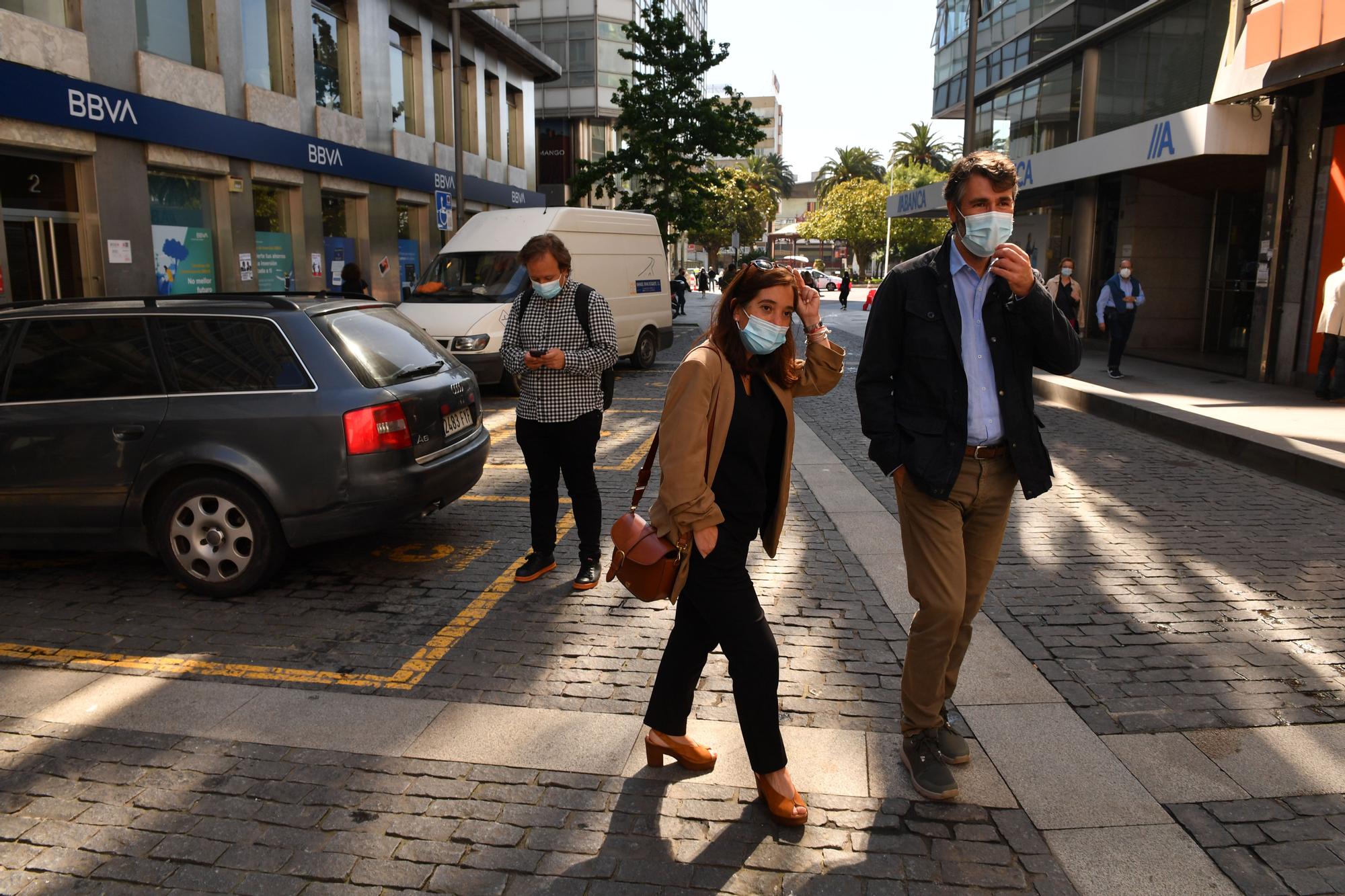 Rúa Nova ya es peatonal y cambia el tráfico en los Cantones