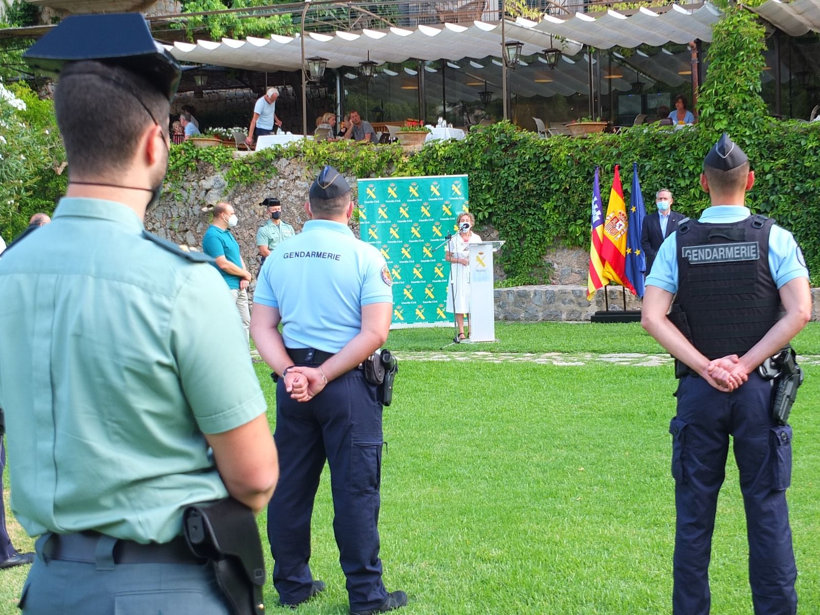 Bienvenida a las patrullas mixtas internacionales para las zonas turísticas de Mallorca en Sóller