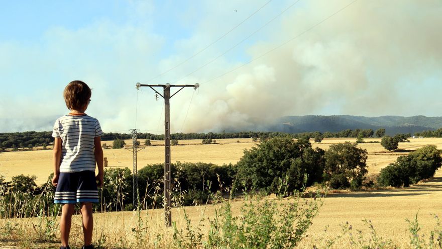 Els efectes de la calamarsada a la l'N-141c, poc abans d'arribar a Moià