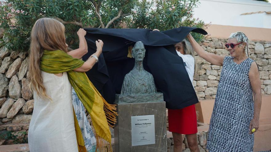 Un busto en Santa Gertrudis rinde homenaje al artista William Fulljames