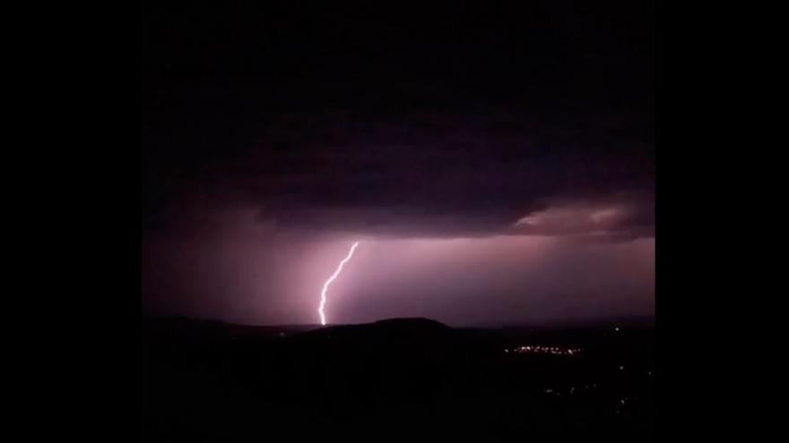 yos en 24 horas: casi media Galicia en alerta por tormentas este sábado