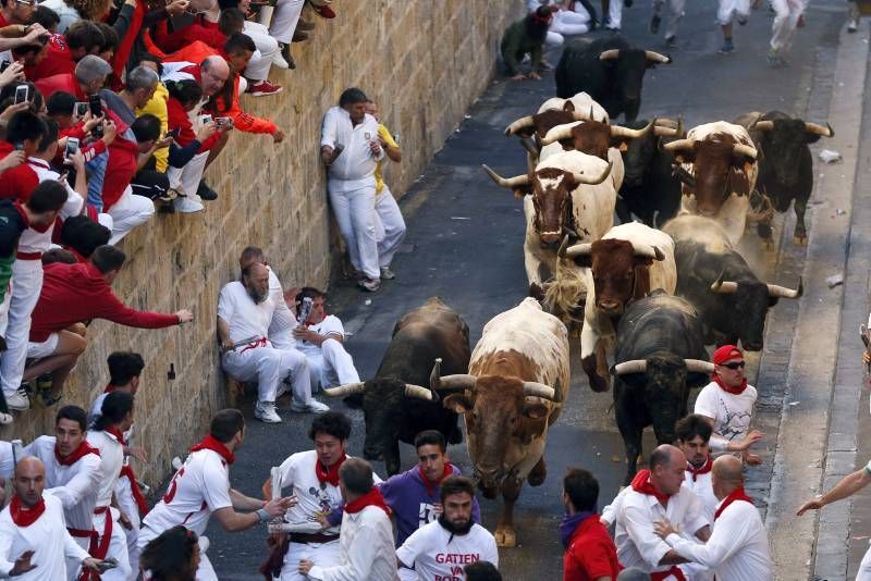 Fotogalería del sexto encierro de San Fermín