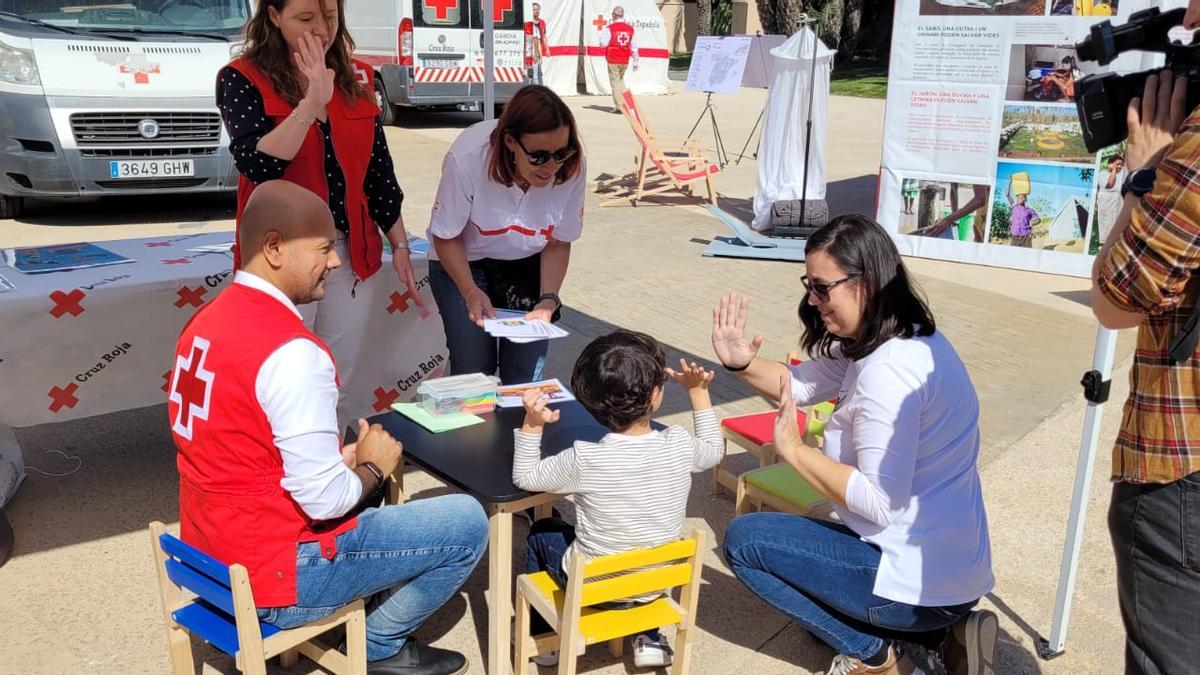Un momento de la actividad realizada por Cruz Roja el pasado sábado en Elche