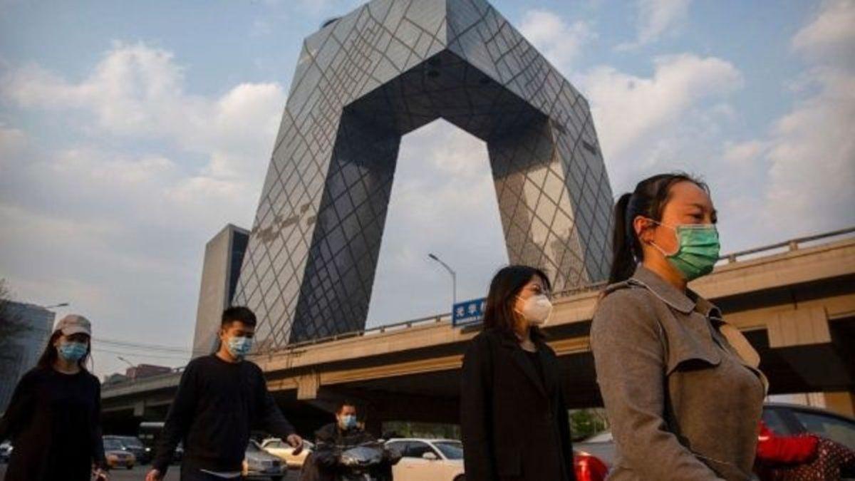 Más de 80.000 turistas atrapados en una ciudad china por un brote de COVID-19