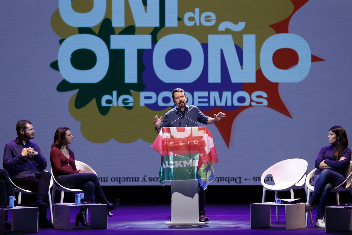 El exvicepresidente del Gobierno y exsecretario general de Podemos y actual presidente del Instituto República y Democracia Pablo Iglesias, durante el acto de clausura de la Universidad de Otoño de Podemos, este domingo.