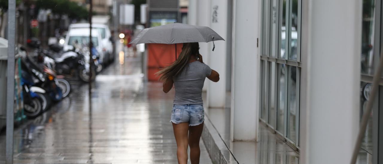 Una gota fría amenaza el norte de la provincia de Alicante con fuertes lluvias.
