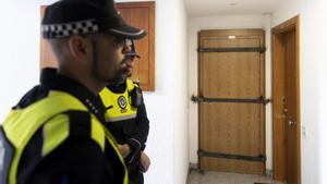 La Policia Local de Mataró intervé en tres prostíbuls que va descobrir per les xarxes socials