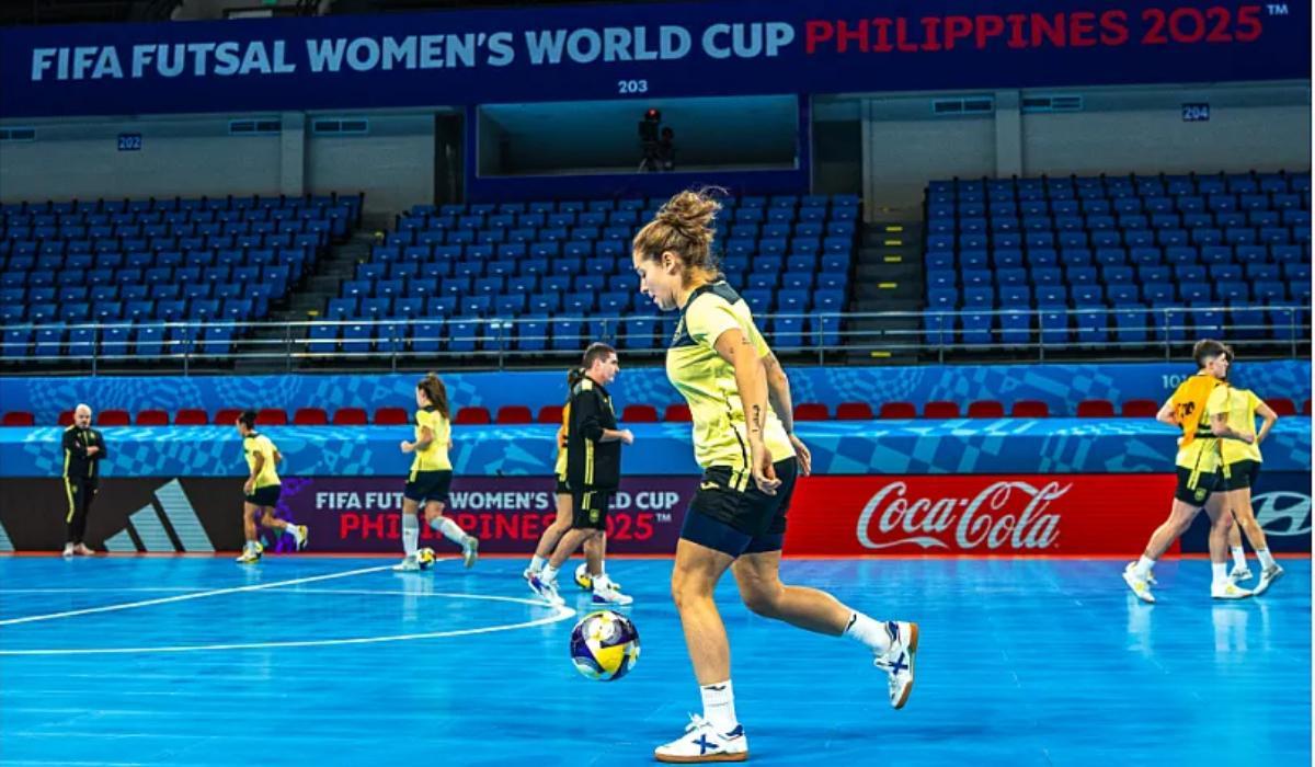 La 'Roja', entrenándose en el PhilSports Arena