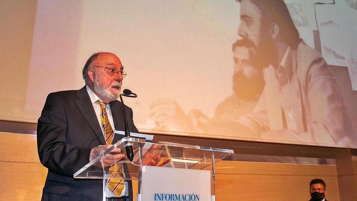 Antonio García Miralles, en un momento de su intervención en el acto celebrado en el Club INFORMACIÓN. | RAFA ARJONES