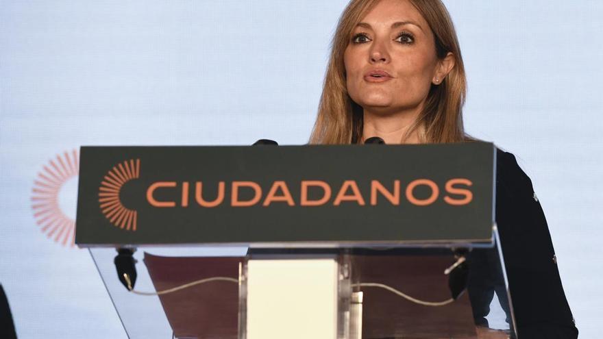 Cs cambia su imagen evocando a UCD y avisa a Feijóo: “Nuestros principios no se compran”