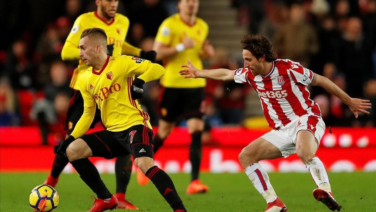 Deulofeu, en una acción de un anterior partido con el Watford.