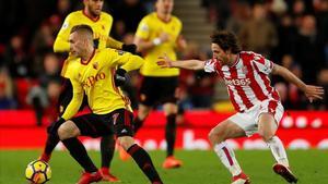 Deulofeu, en una acción de un anterior partido con el Watford.