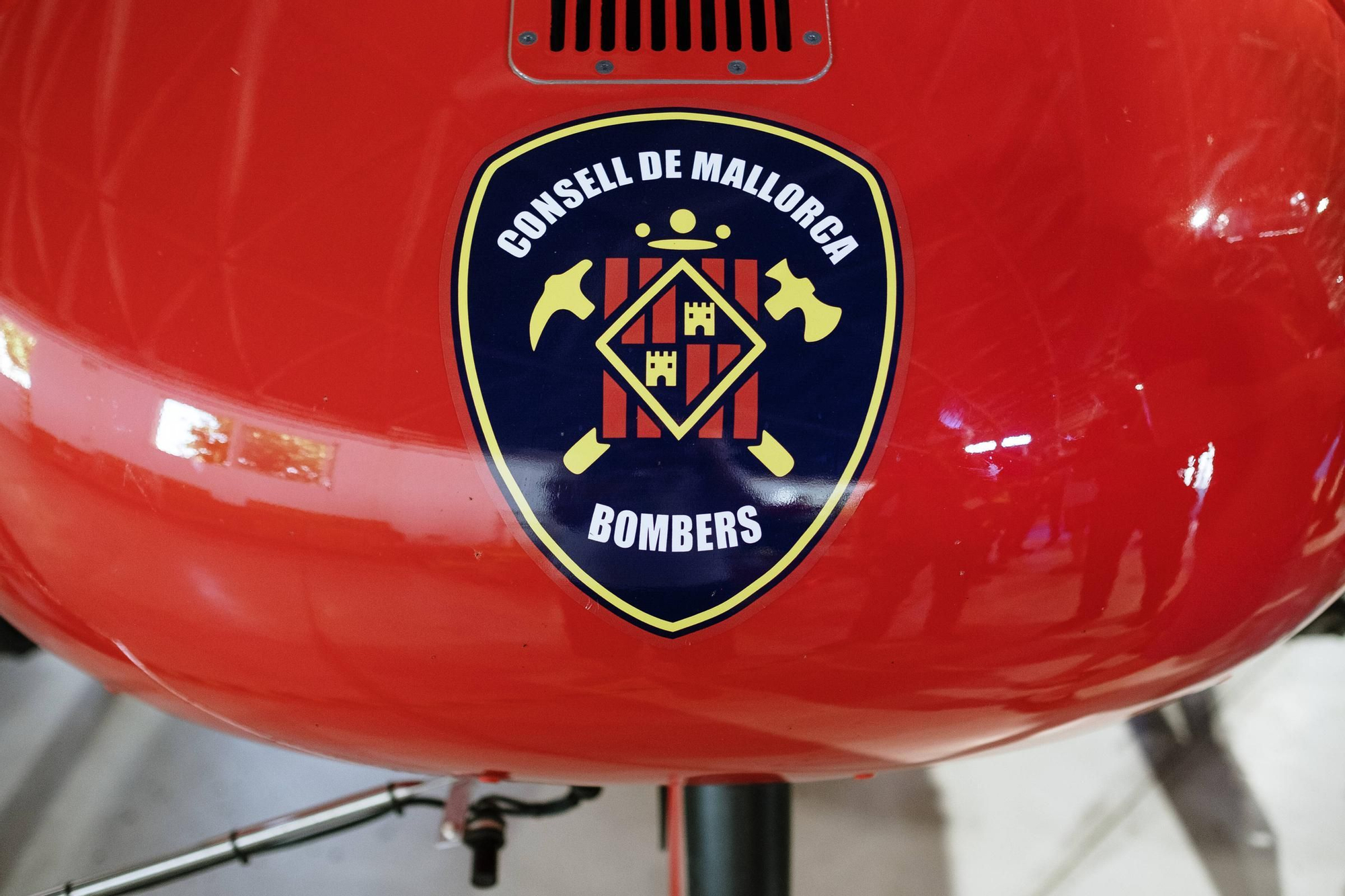 Bomberos de Mallorca cuenta con un nuevo helicóptero para reforzar la actuación en rescates, emergencias e incendios