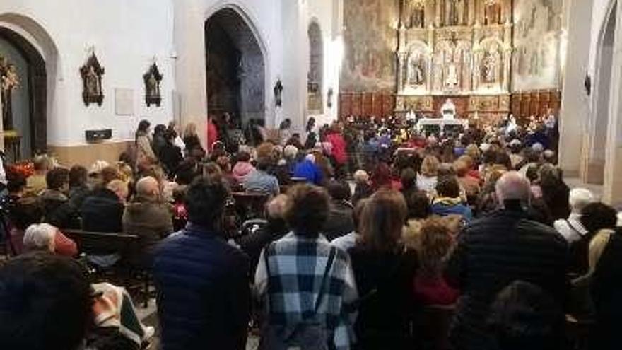 Misa del gallo en Avilés y de los pastorcitos en Bañugues