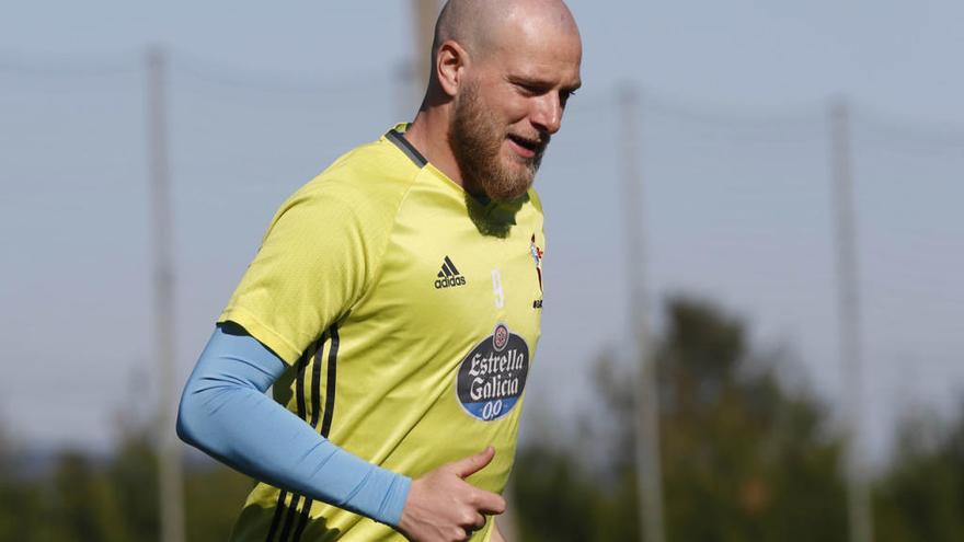 Guidetti, durante un entrenamiento en A Madroa // R. GROBAS