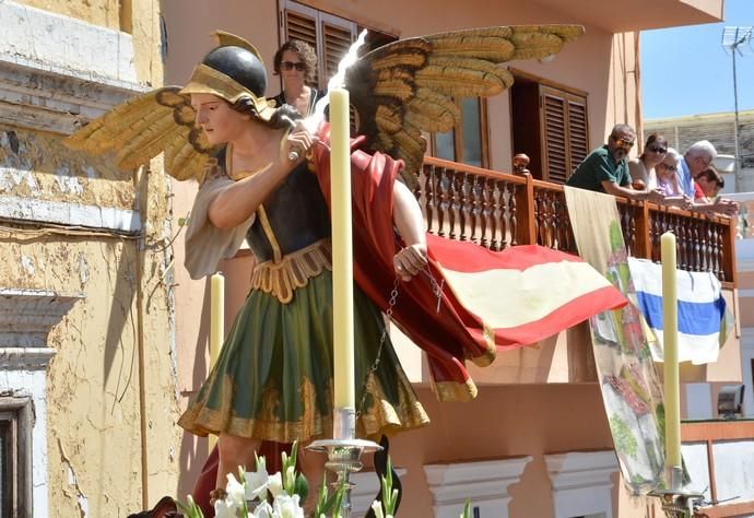 Feria de ganado, misa y procesión de San Miguel