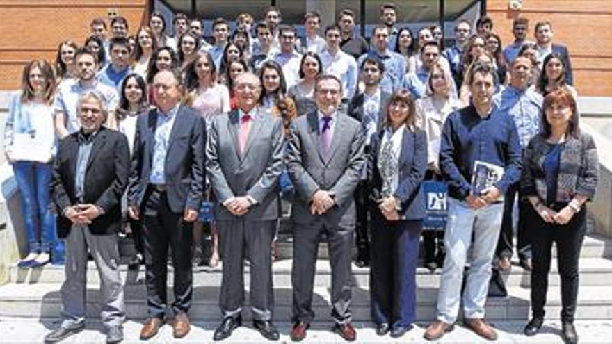 La uji premia la excelencia de 81 estudiantes