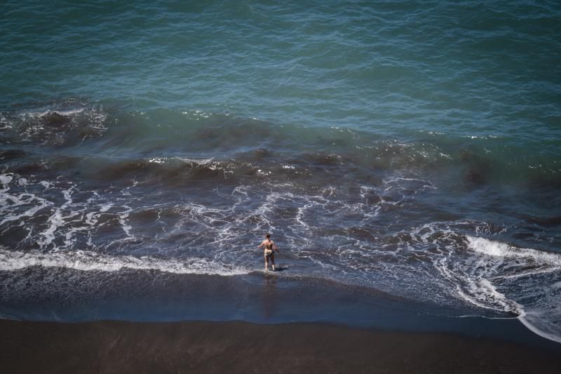 Abre la playa del Bollullo, en La Orotava