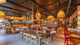 Abre en Mallorca el primer restaurante L’Osteria, uno de los italianos más grandes de la isla, ubicado en el antiguo Hipermueble