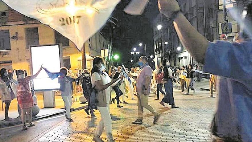 Danza prima de cierre del Carmín.