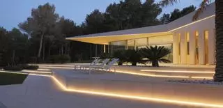 Hoteles de Ibiza: De 54 a 490 euros la noche para empezar la temporada