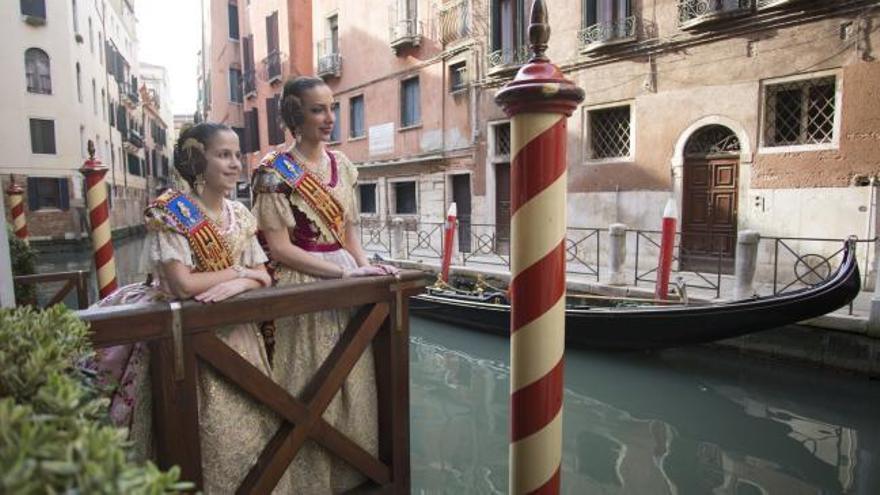 Las Falleras Mayores, embajadoras de la fiesta en Venecia