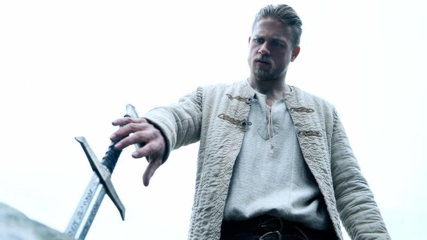 Charlie Hunnam, en una imagen de &quot;El rey Arturo: la leyenda de la espada&quot;