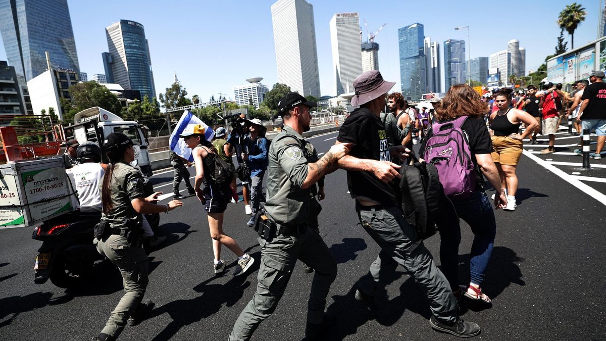 Rally in Tel Aviv to demand release of Israeli hostages held in Gaza