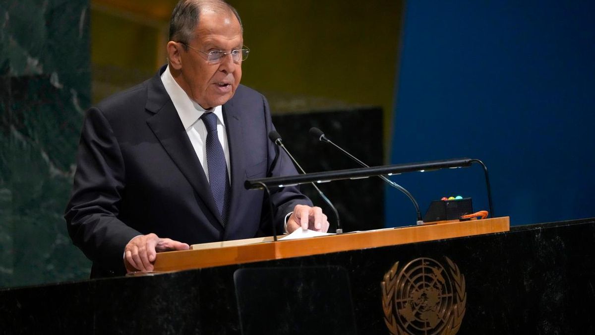 Lavrov asegura que Rusia no tiene intención de atacar a la OTAN pero advierte de una respuesta “firme” ante cualquier agresión