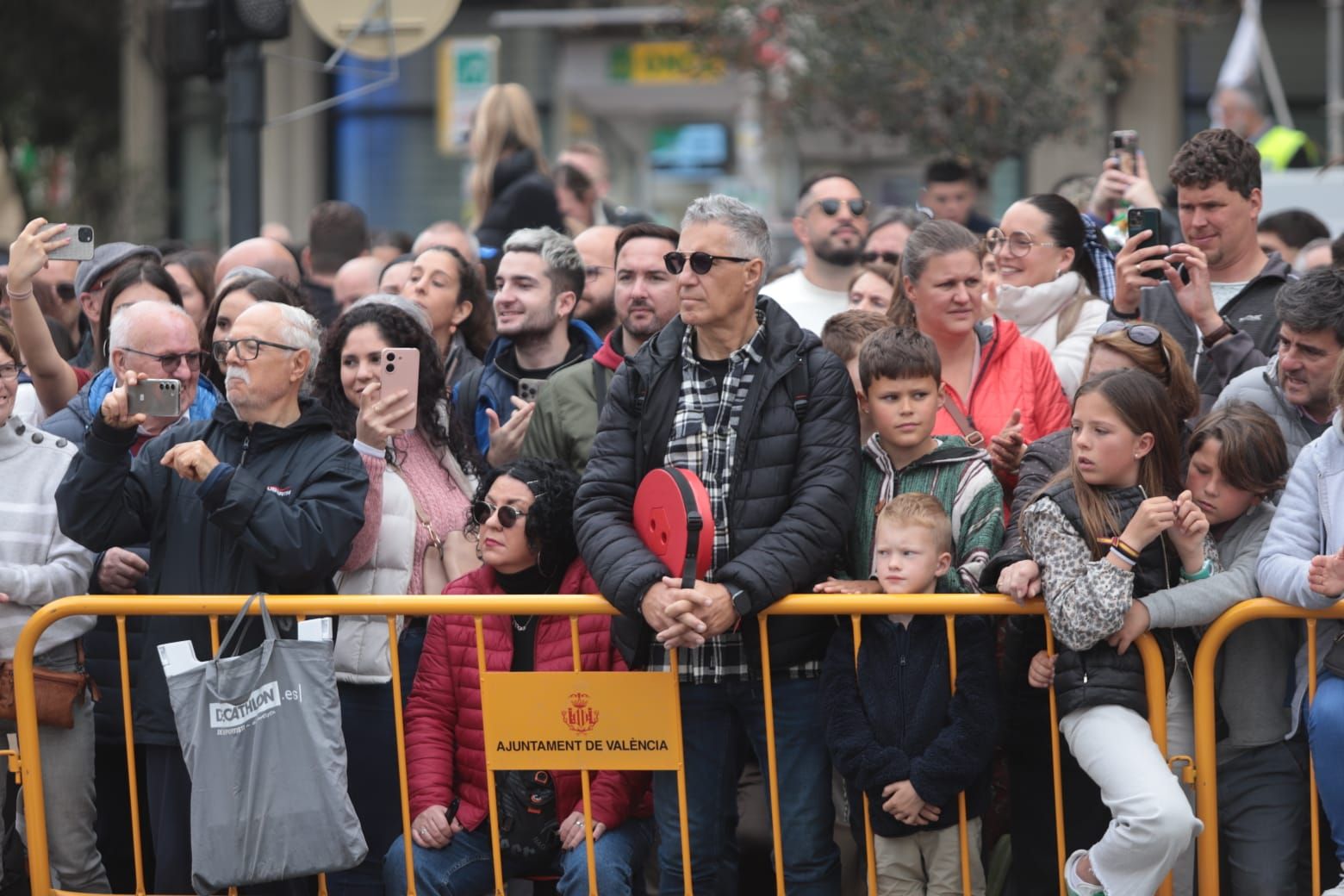 Búscate en la mascletà del día de la Crida