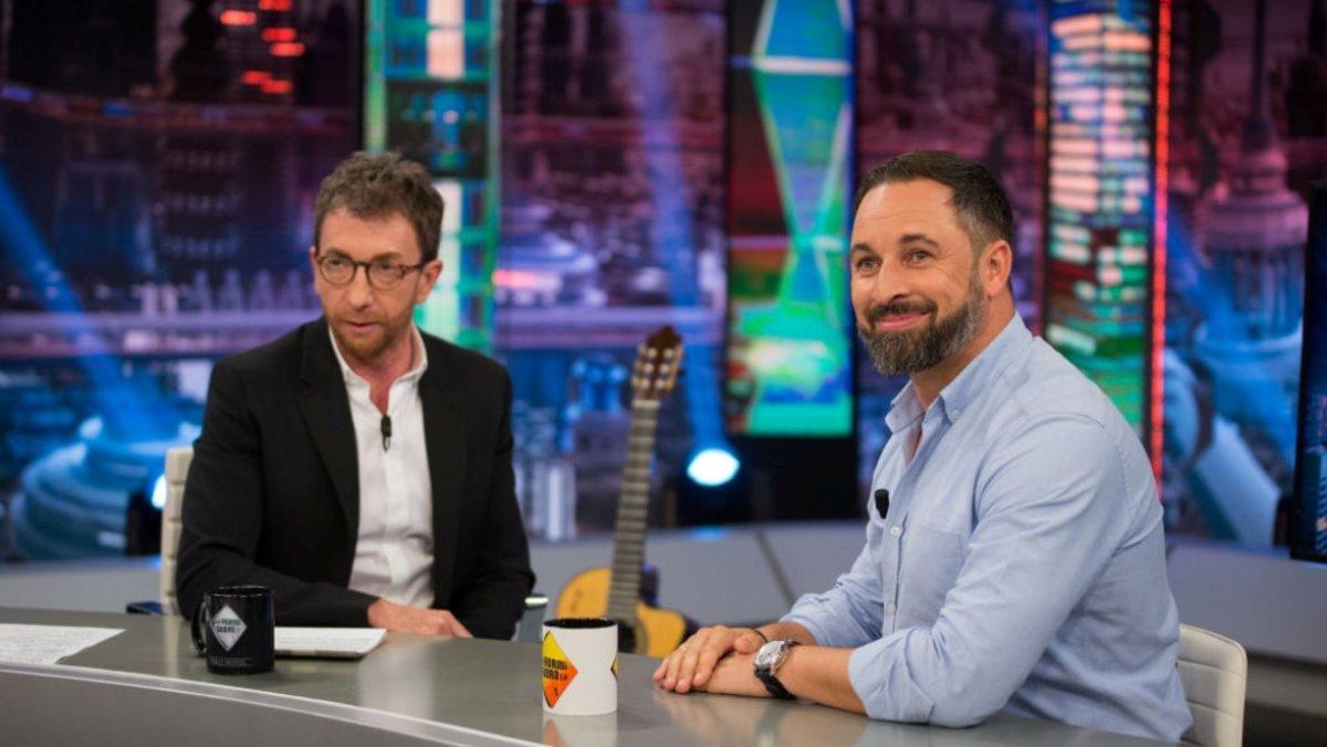 Pablo Motos y Santiago Abascal en ’El hormiguero’.