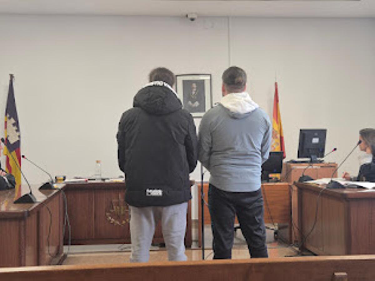 Los Gemelos de Korea en el juicio celebrado en febrero donde fueron condenados a un año de prisión por agredir a un hombre en 2023 a la salida de una discoteca en  Palma.