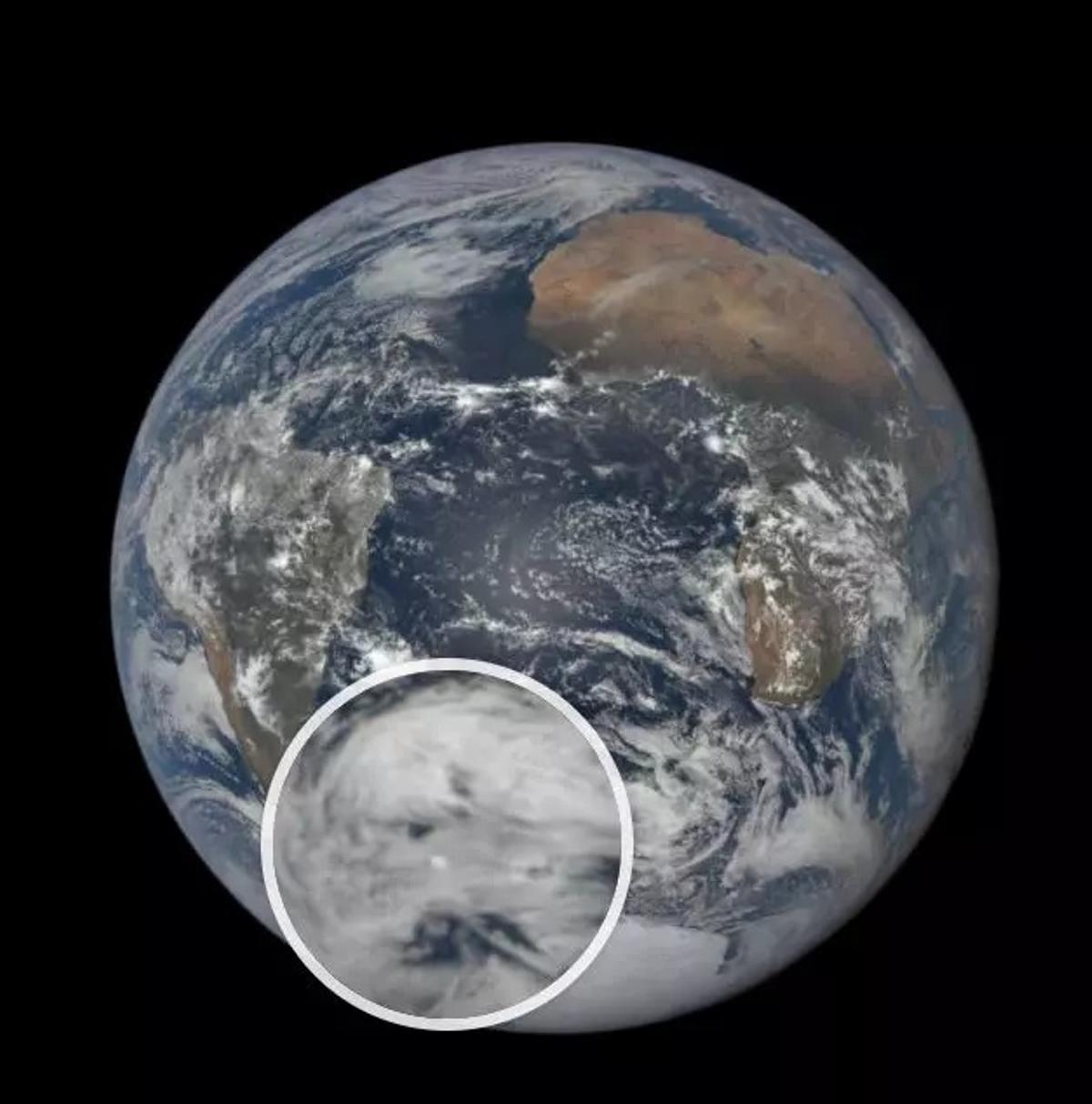 Fotografía tomada desde el espacio de iceberg A23.