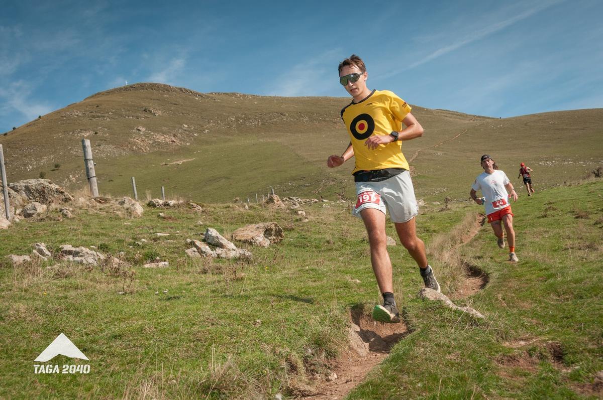 Thomas Villard en una baixada de la Taga 2040.