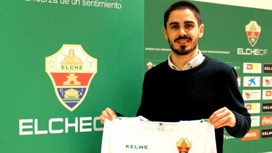 Raúl Canto, con la camiseta del Elche CF Sala